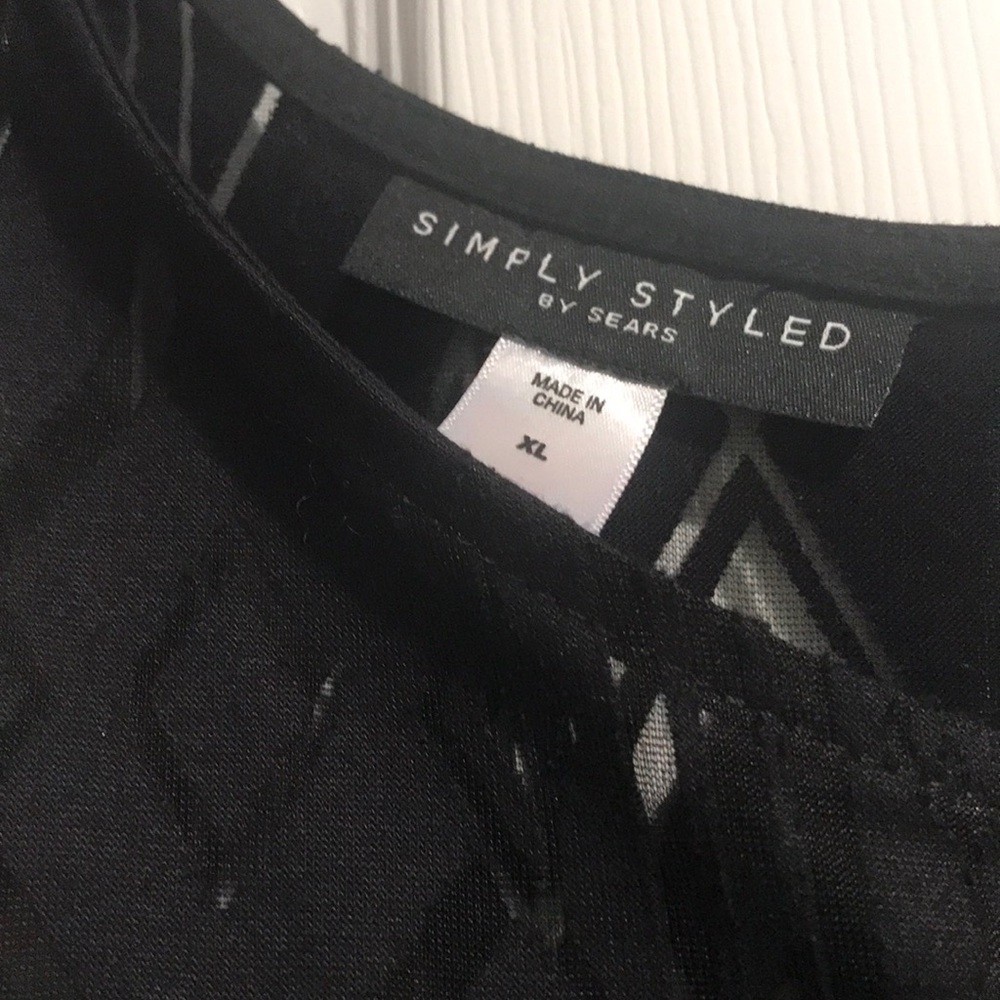 Dress - Picture 2 of 3